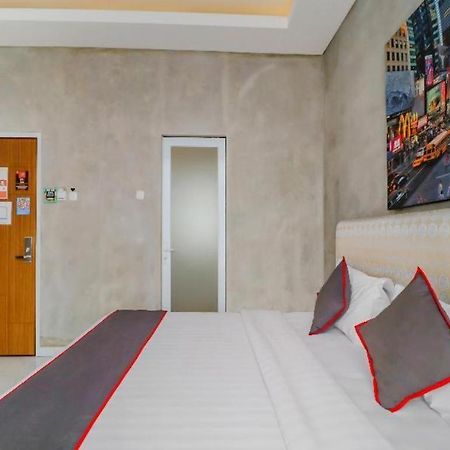 Collection O 31 The Batik Bed And Coffee Bandung Hotel Exterior photo